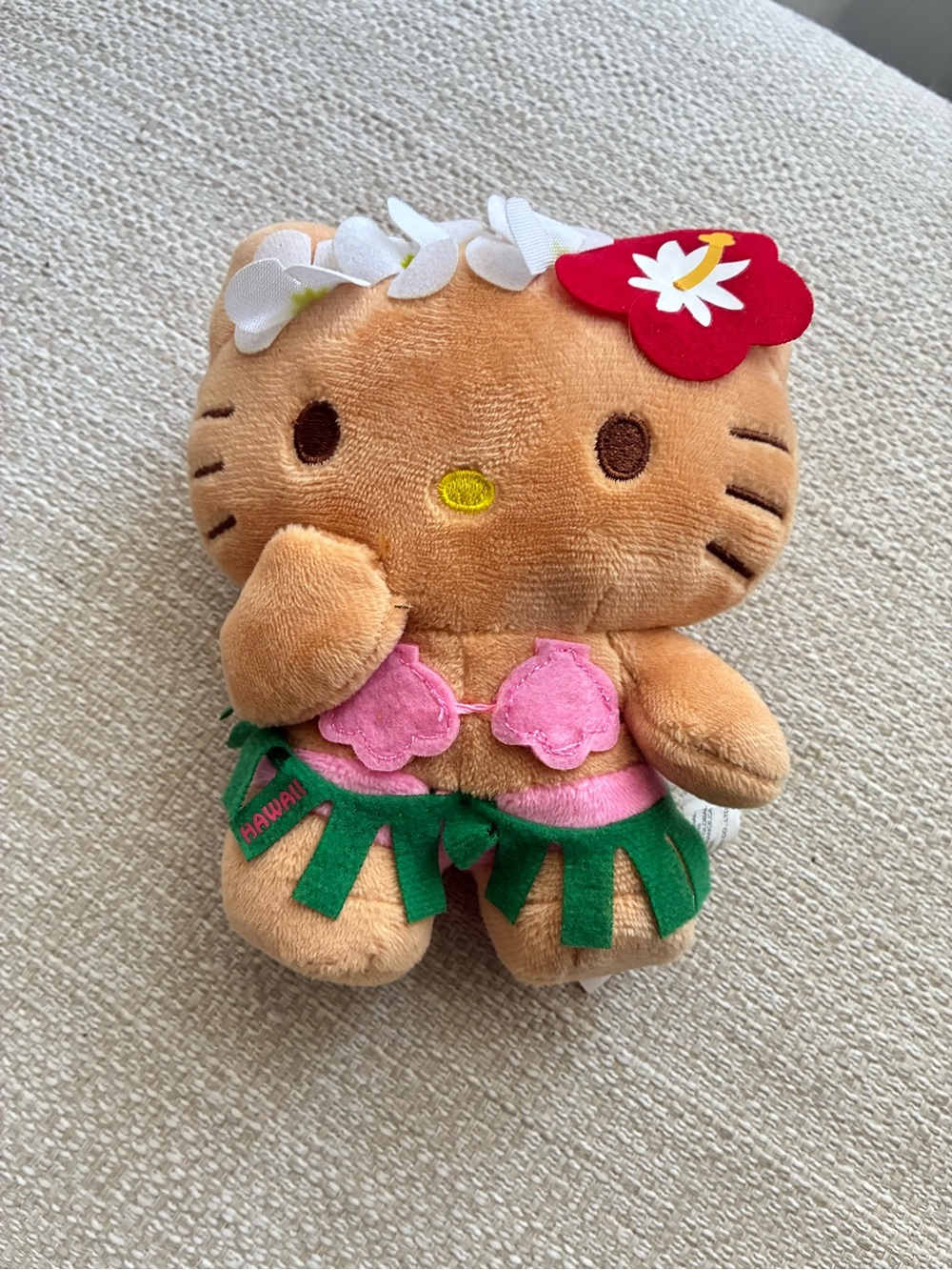 Hello Kitty Hawaiian Plush Toy Special Edition NWT